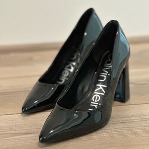 New Calvin Klein Patent Leather Block Heel 6,5 Pumps